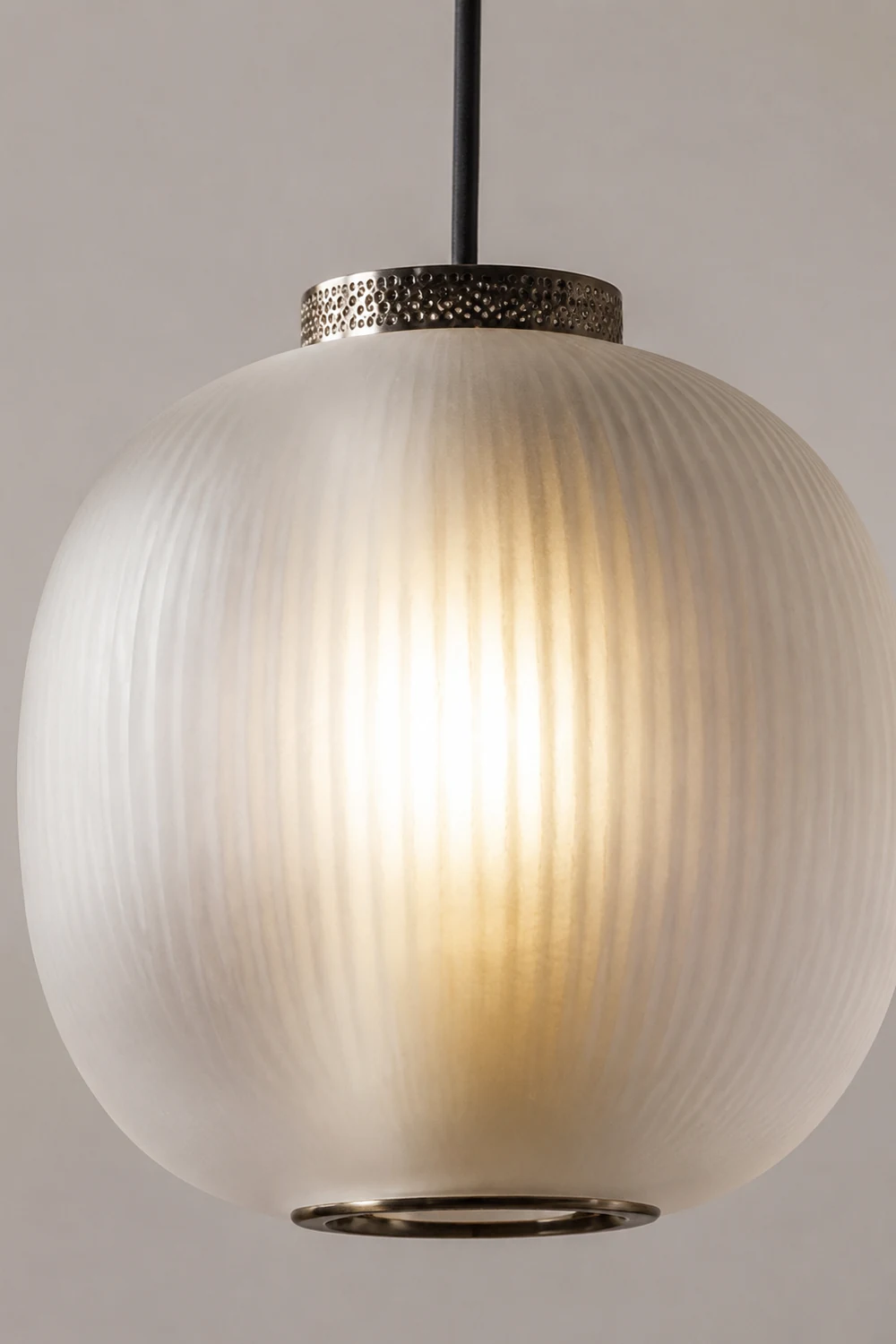 Retro Frosted Glass Lantern Pendant Light - Lumpaz