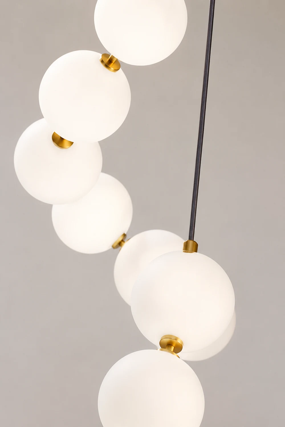 White LED Pearl Necklace Chandelier For Stair - Lumpaz