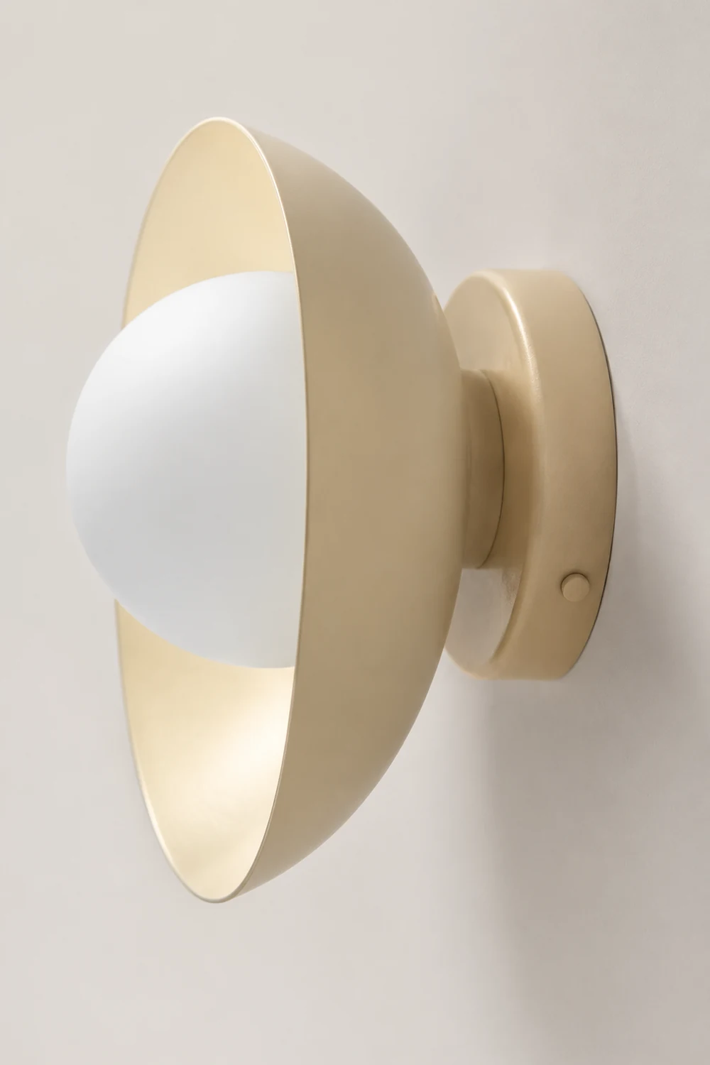 Simple Round Metal Flush Mount Ceiling Light For Kitchen - Lumpaz
