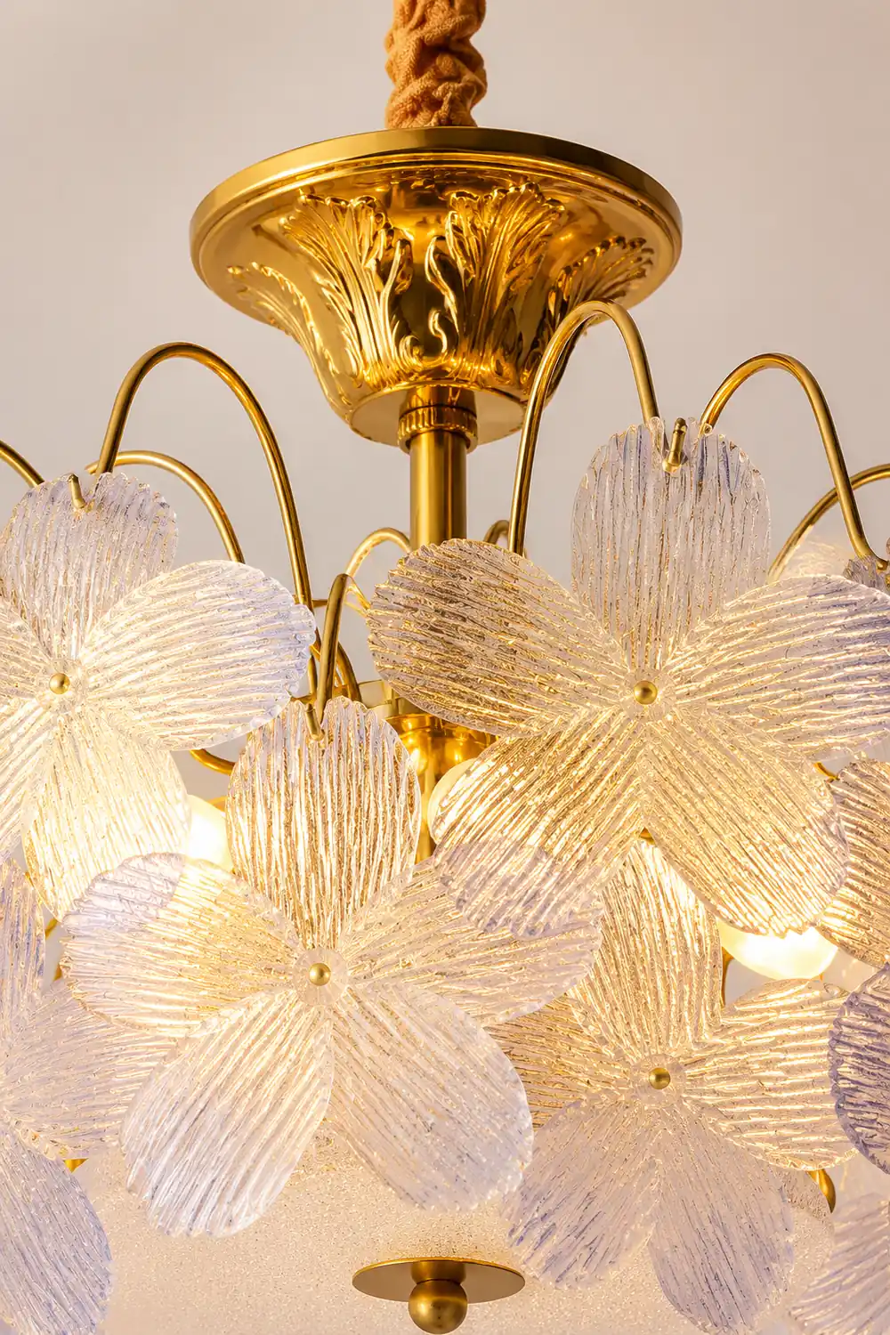 Classic Flower-Shaped Stained Glass Chandelier for Living Room - Lumpaz