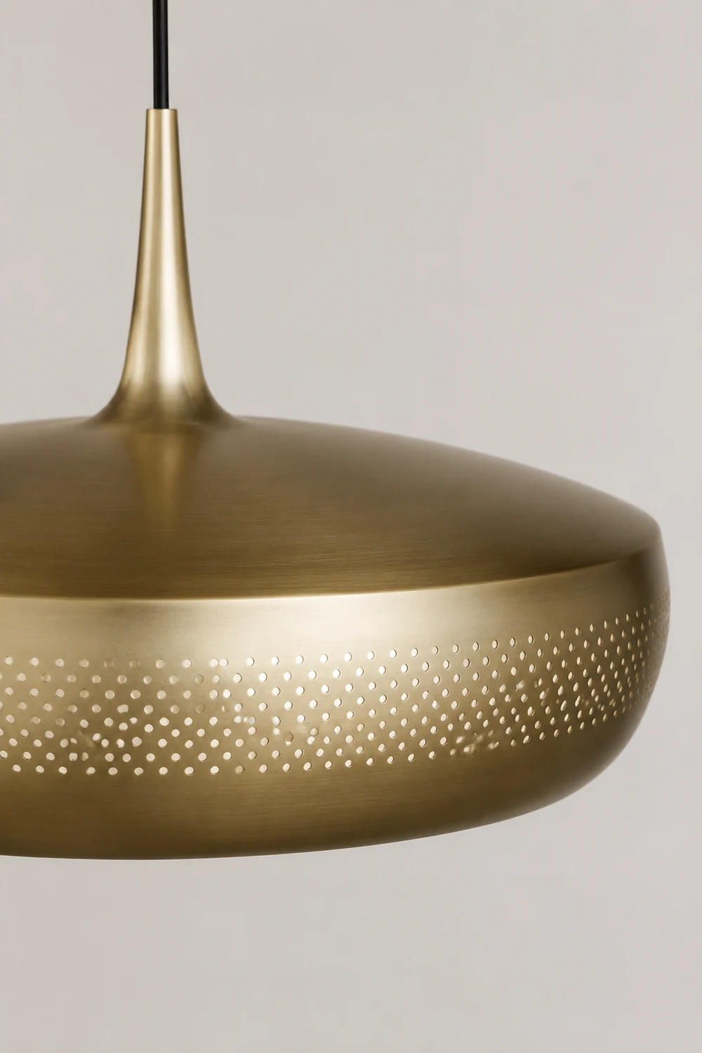 Modern Pendant Lampshade Metal Chandelier - Lumpaz