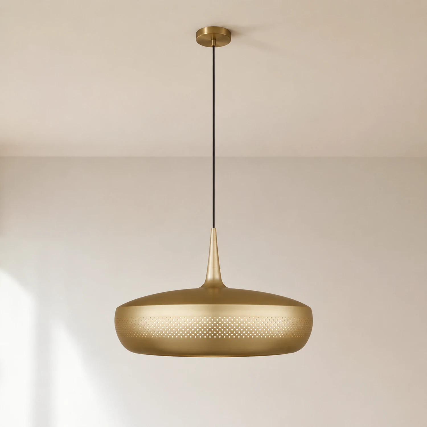 Modern Pendant Lampshade Metal Chandelier - Lumpaz