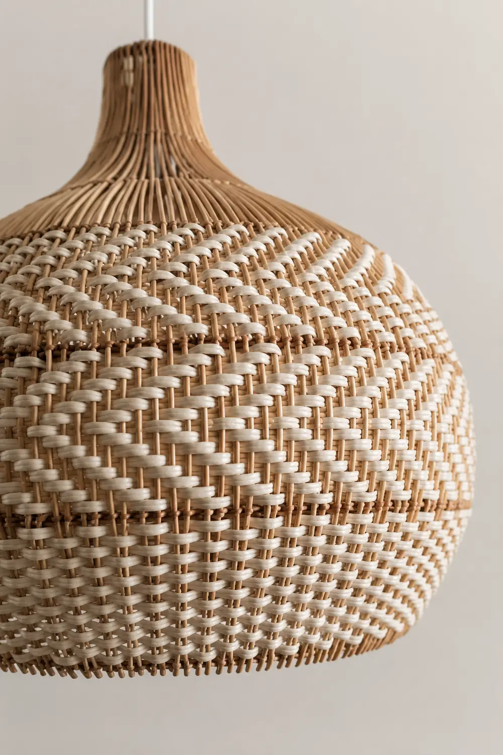 Modern Rattan Handwoven Pendant Light - Lumpaz