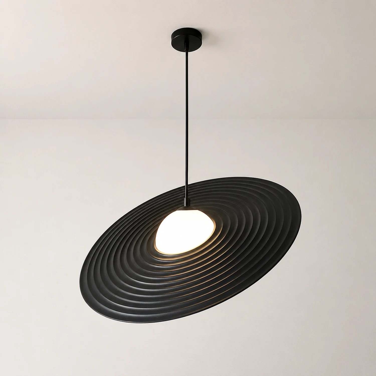 Stylish Creative Flying Saucer Pendant Light - Lumpaz