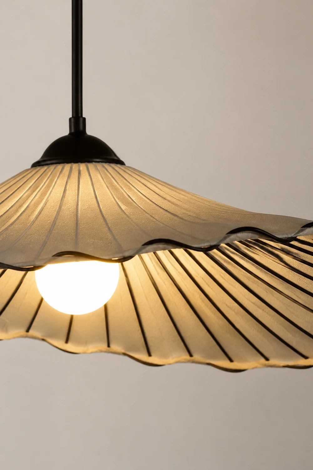 Wabi-Sabi Vintage Lotus Leaf Fabric Pendant Light - Lumpaz