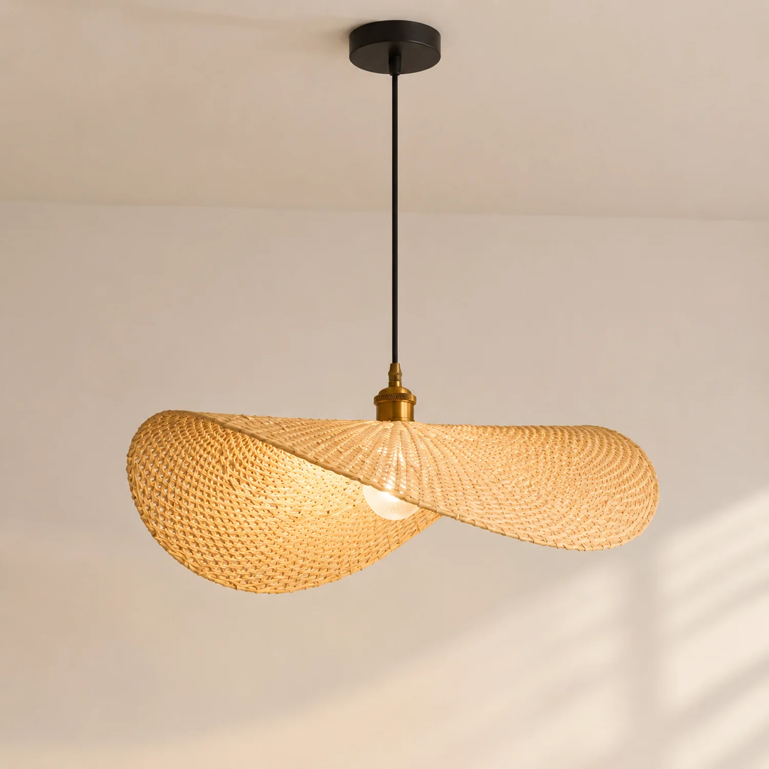 Handmade Natural Bamboo Wicker Pendant Lamp For Living Room - Lumpaz