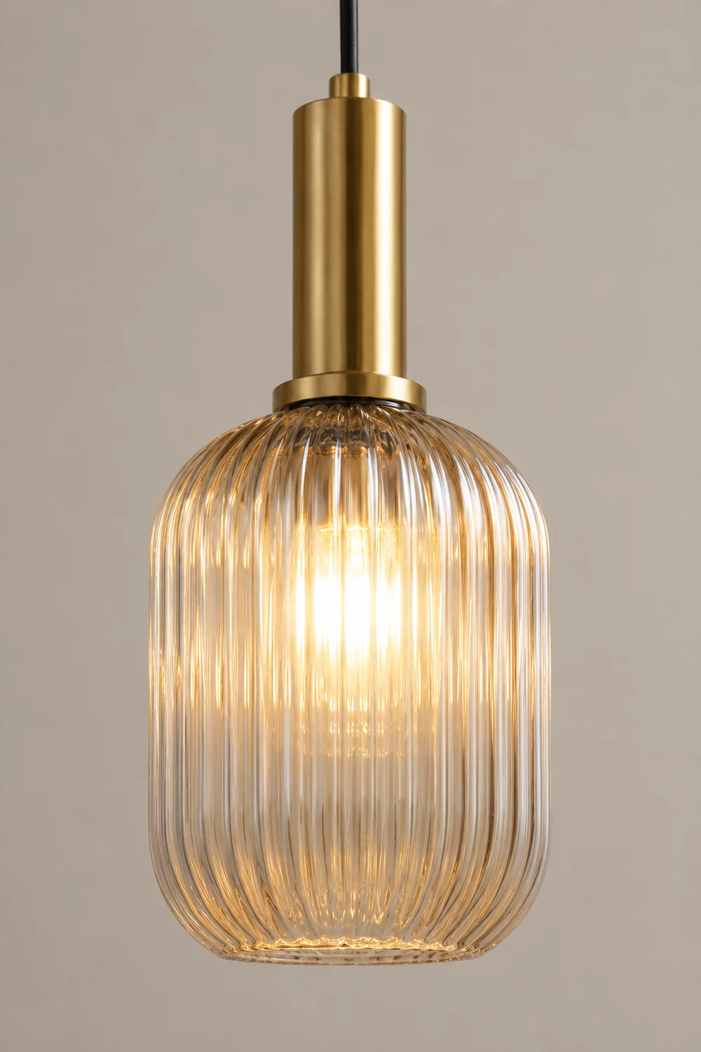 Vintage Stained Glass Lantern Shape Pendant Light - Lumpaz
