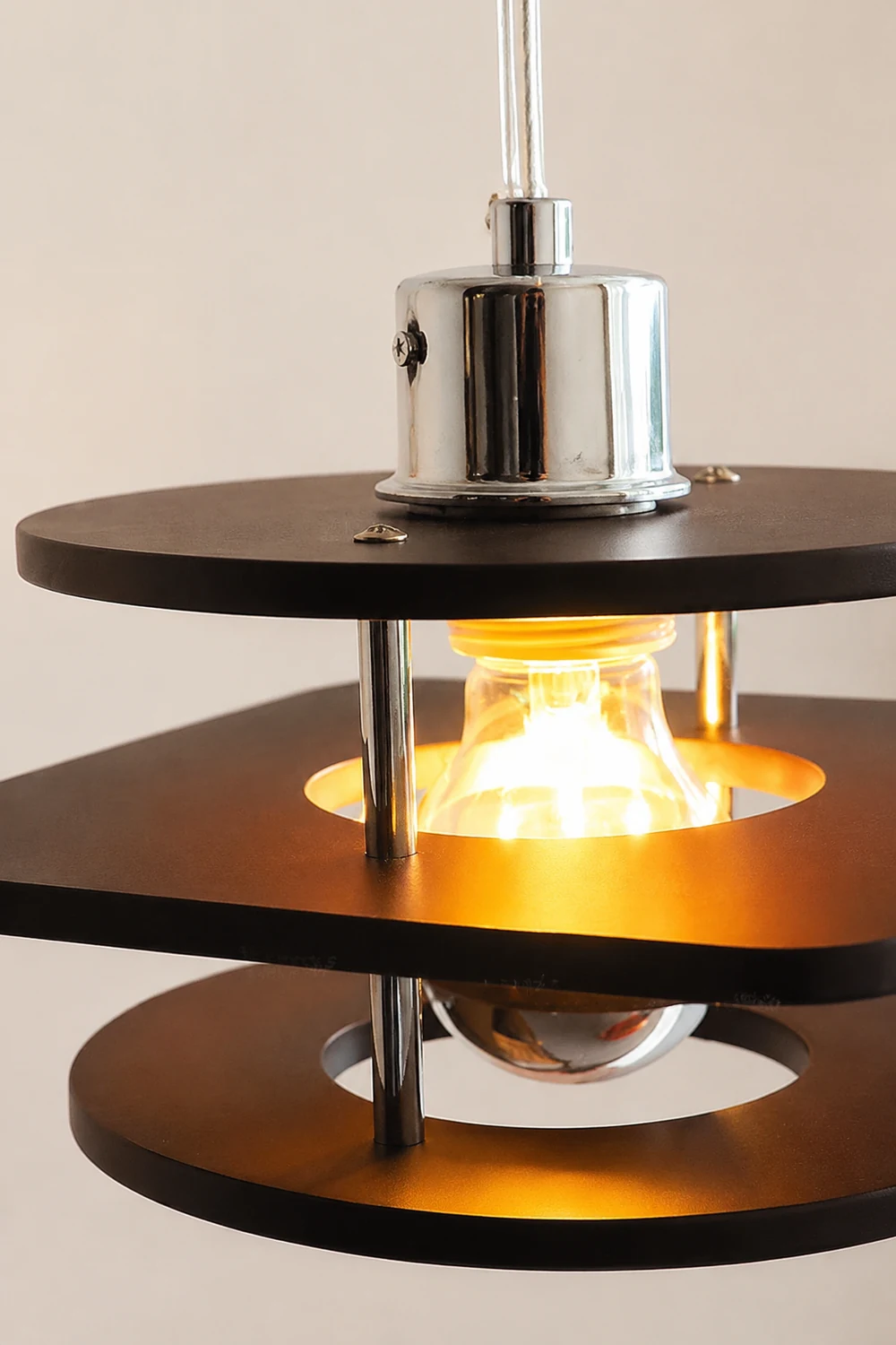 Retro Walnut Indoor Pendant Light For Dining Room - Lumpaz