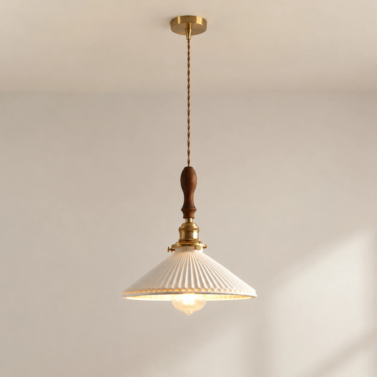Modern Ceramics Retro Pleated Pendant Light For Living Room - Lumpaz