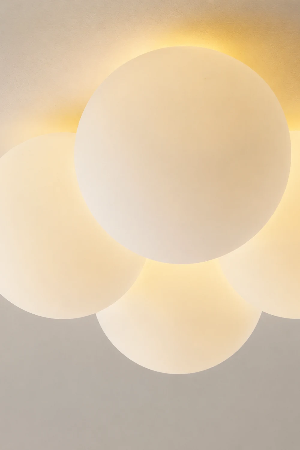 Modern White Cloud Bubbles Ceiling Light - Lumpaz