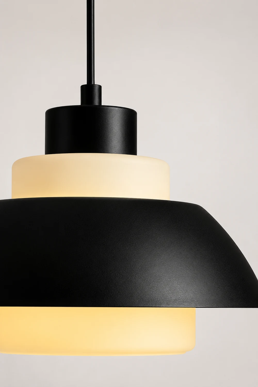 Minimalist Aluminum Pendant Light for Dining Room - Lumpaz