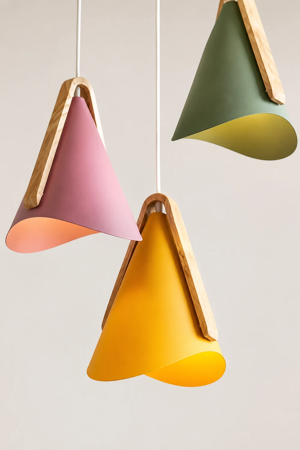 Morandi Cluster-Pendelleuchte 5 Farben, Holz&Metall - Lumpaz