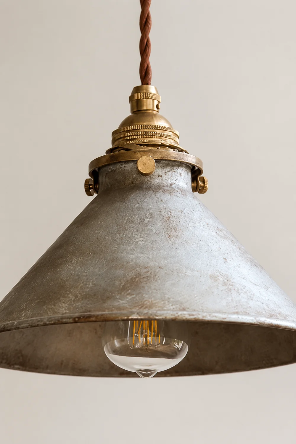 Retro Industrial Metal Fanale Pendant Light - Lumpaz