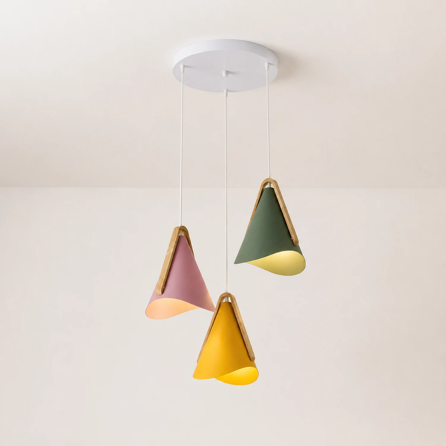 Morandi Cluster-Pendelleuchte 5 Farben, Holz&Metall - Lumpaz