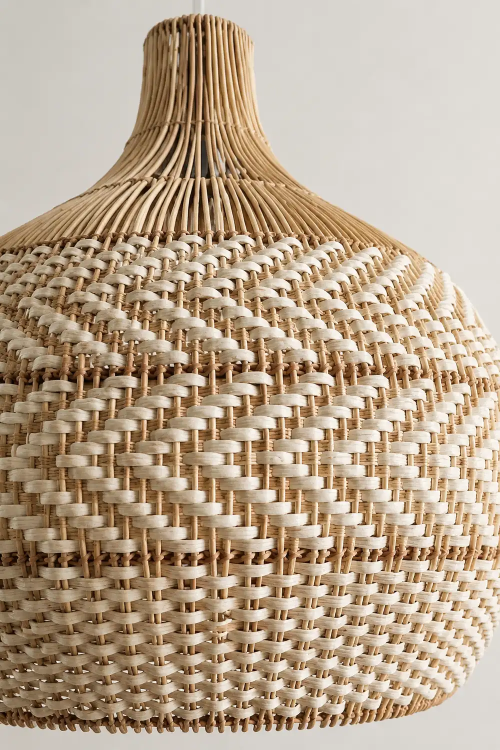 Modern Rattan Handwoven Pendant Light - Lumpaz