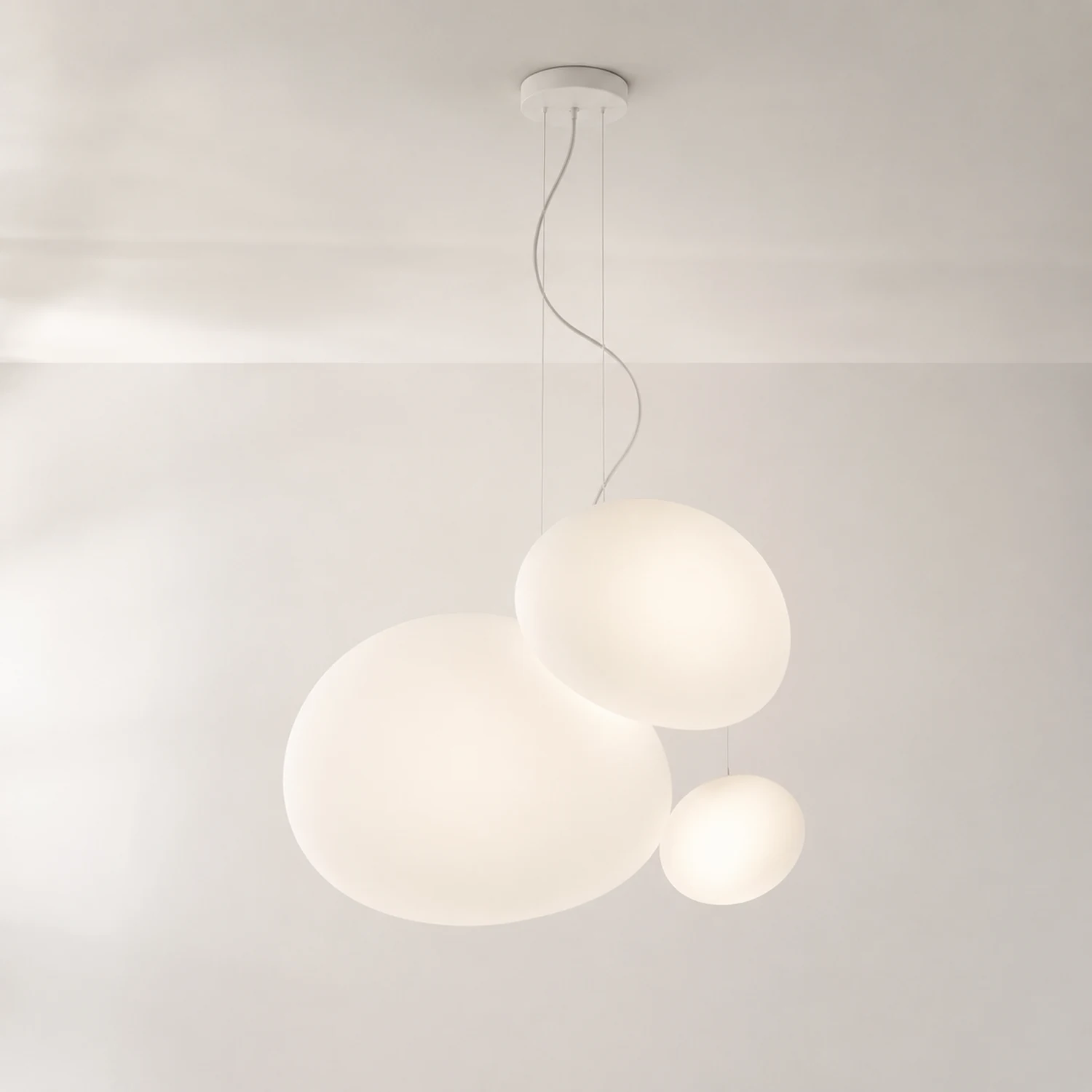 Modern Glass Hanging White Bubble Pendant Lights For Living Room - Lumpaz