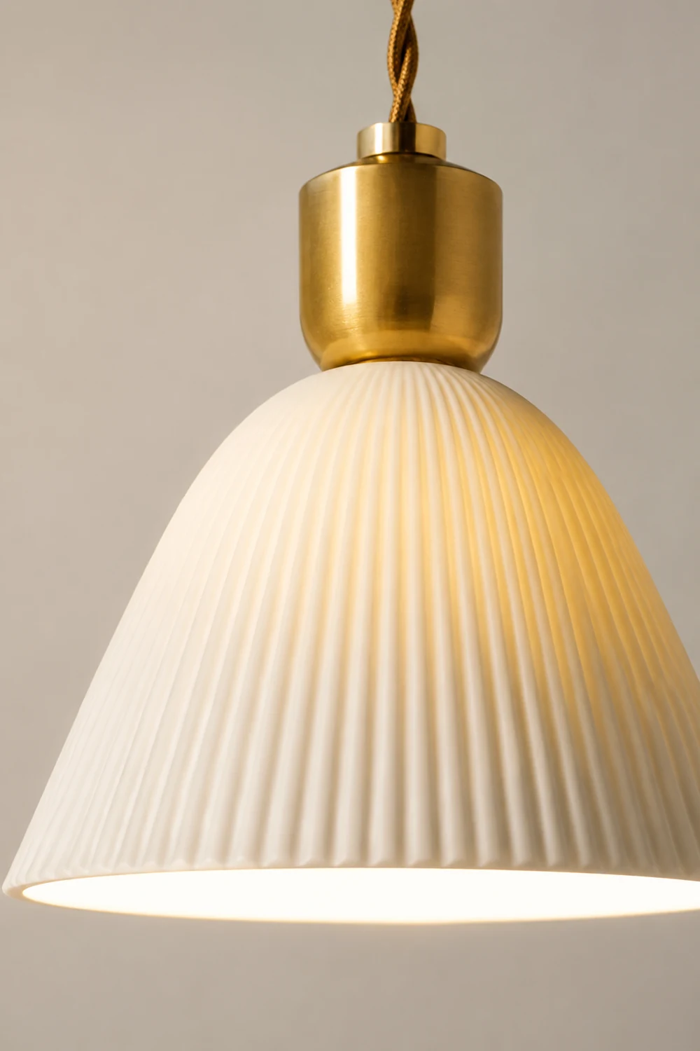 Retro Pleated Ceramic Brass Cocoon Pendant Lamp - Lumpaz