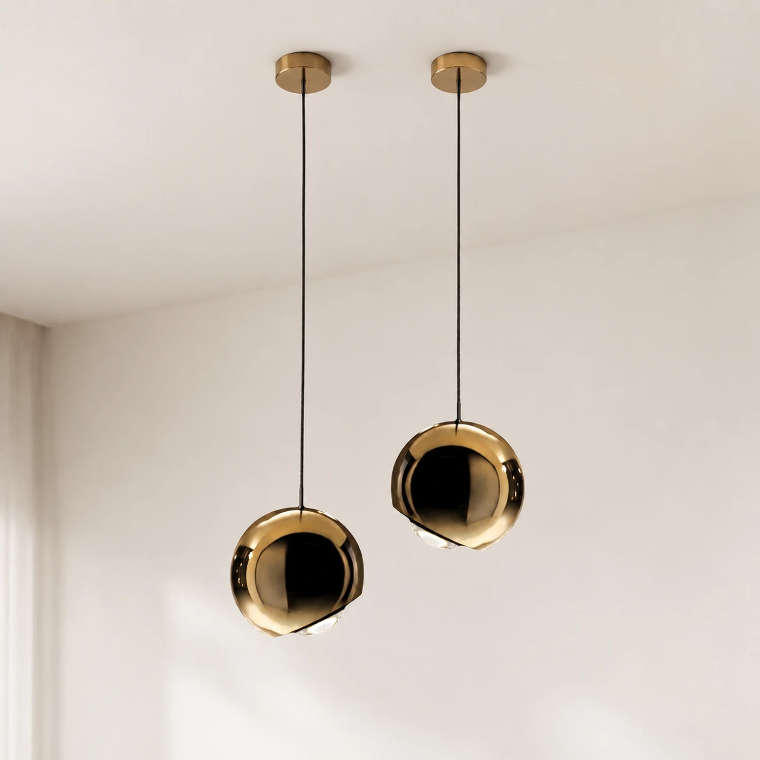Mid-century Mirror Ball LED Pendant Light - Lumpaz