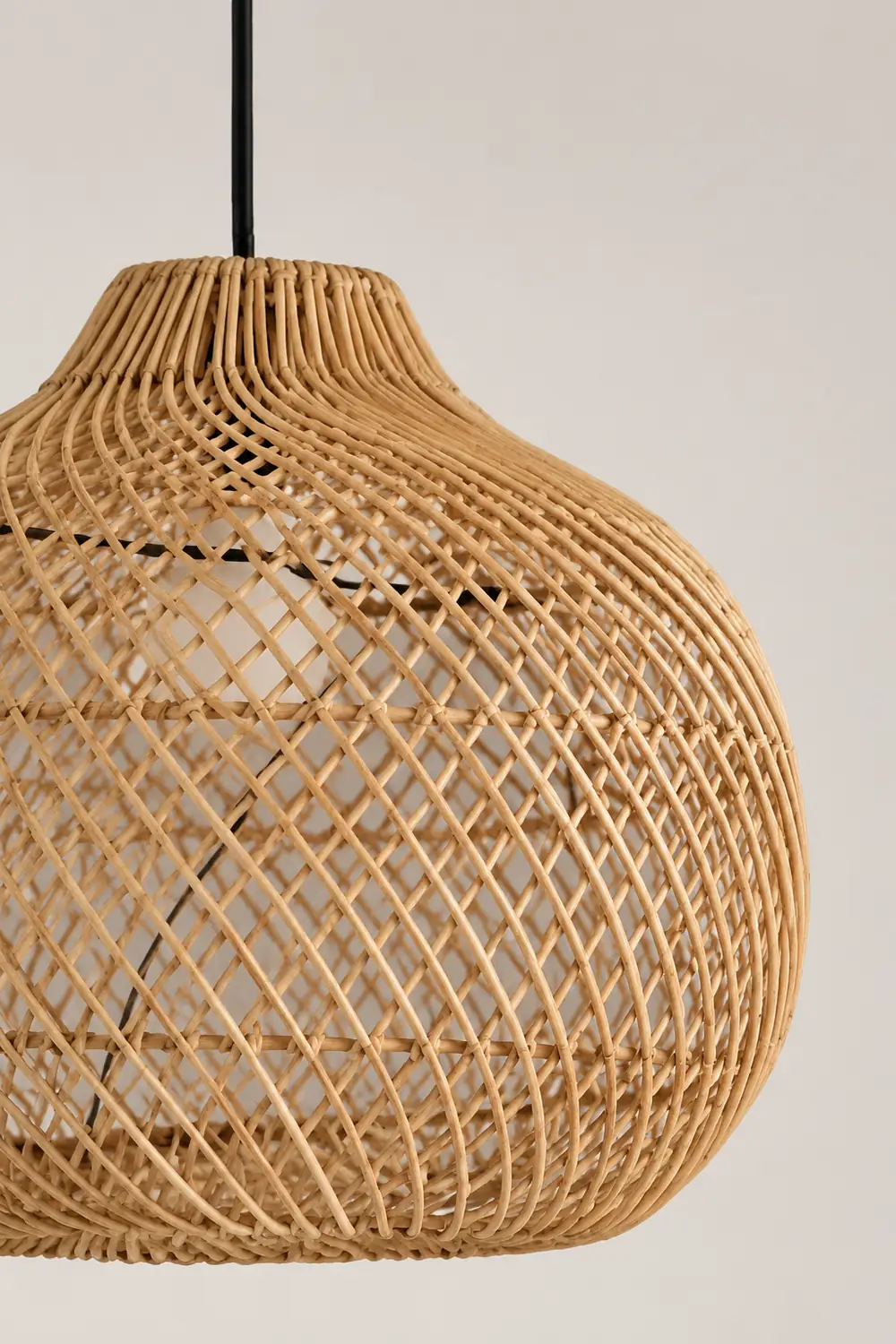 Boho High Quality Rattan Handwoven Pendant Light - Lumpaz