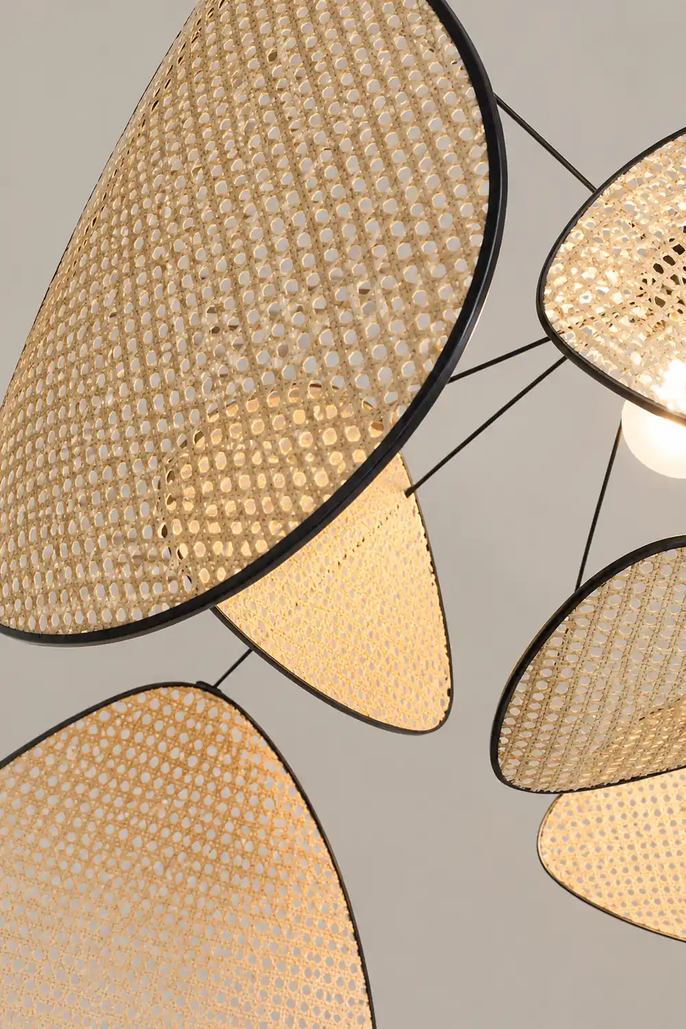 Modern Irregular Shape Rattan Kitchen Pendant Light - Lumpaz