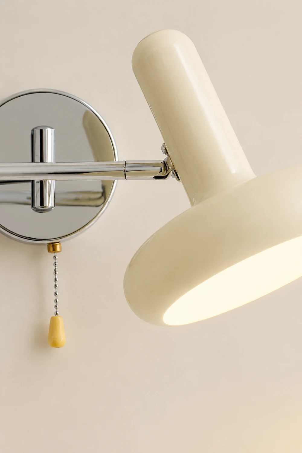 Retro Capsule White Swing Arm Wall Lamp - Lumpaz