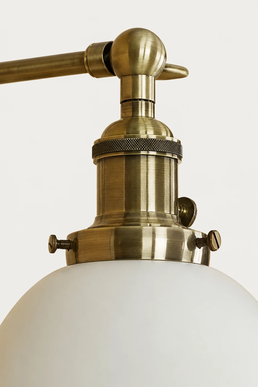 Brady Retro Industrielle Wandleuchte aus Eisen - Lumpaz