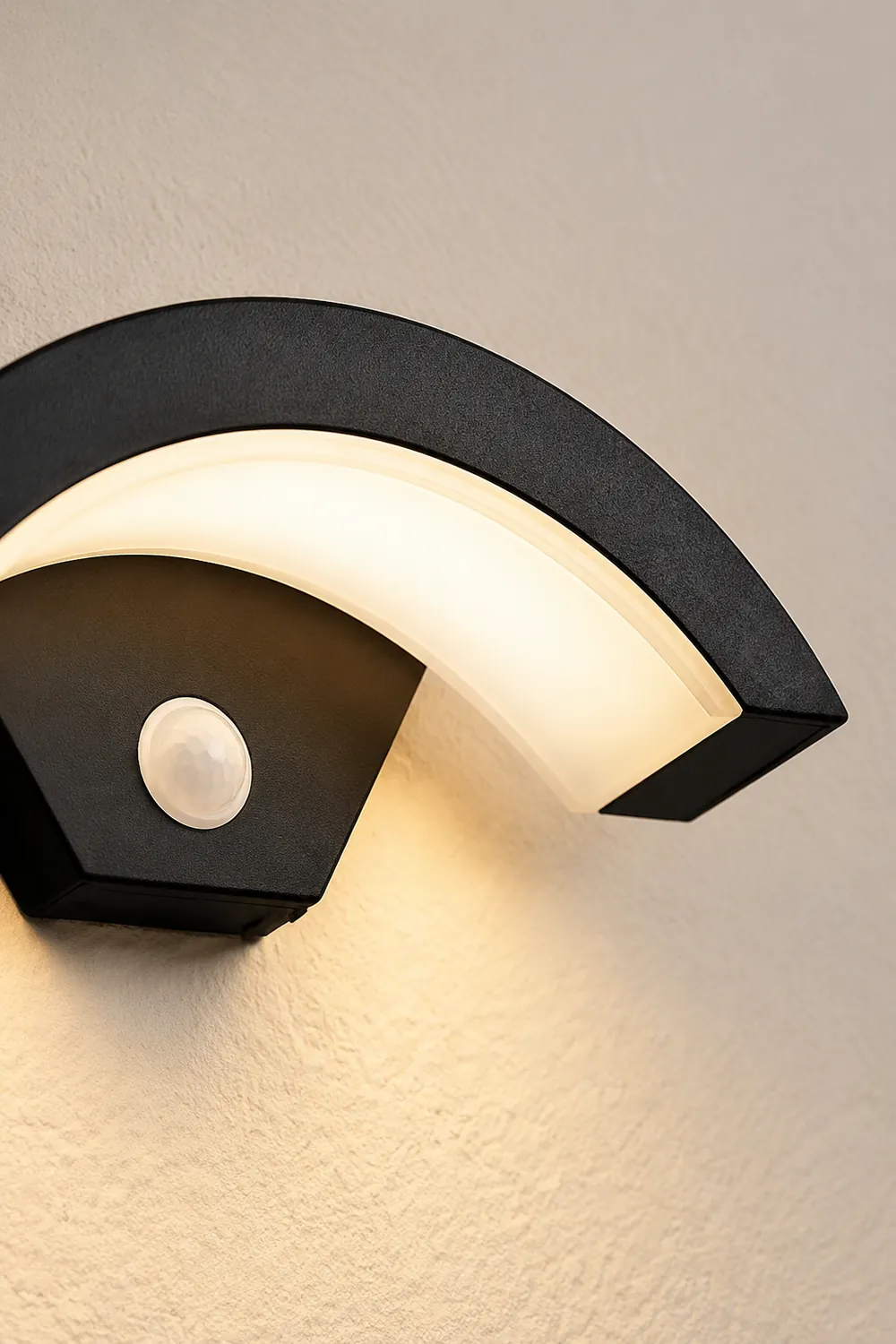 Wasserdichte Sensor-Wandleuchte mit warmweißer LED - Lumpaz