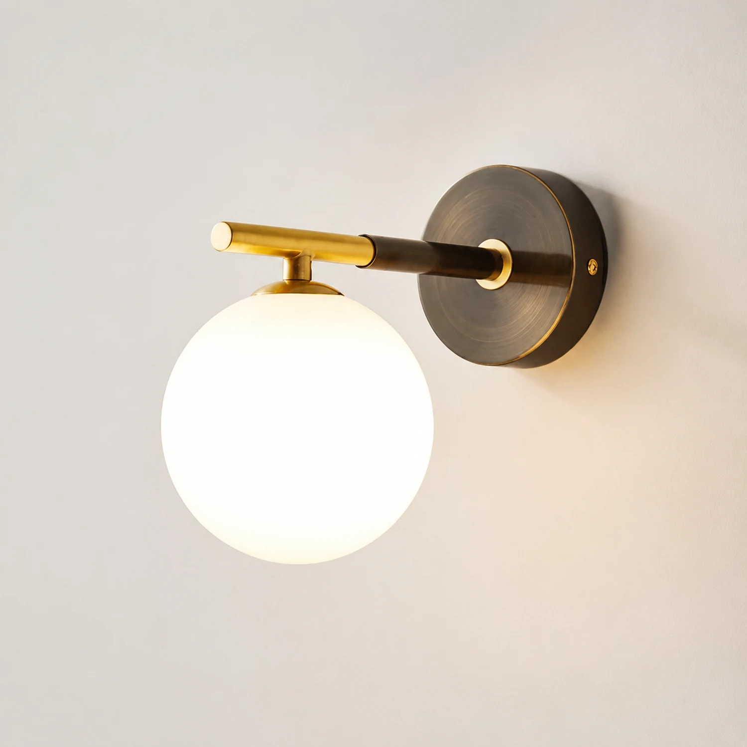 Luxury Copper Ball 1-Light Wall Sconce - Lumpaz