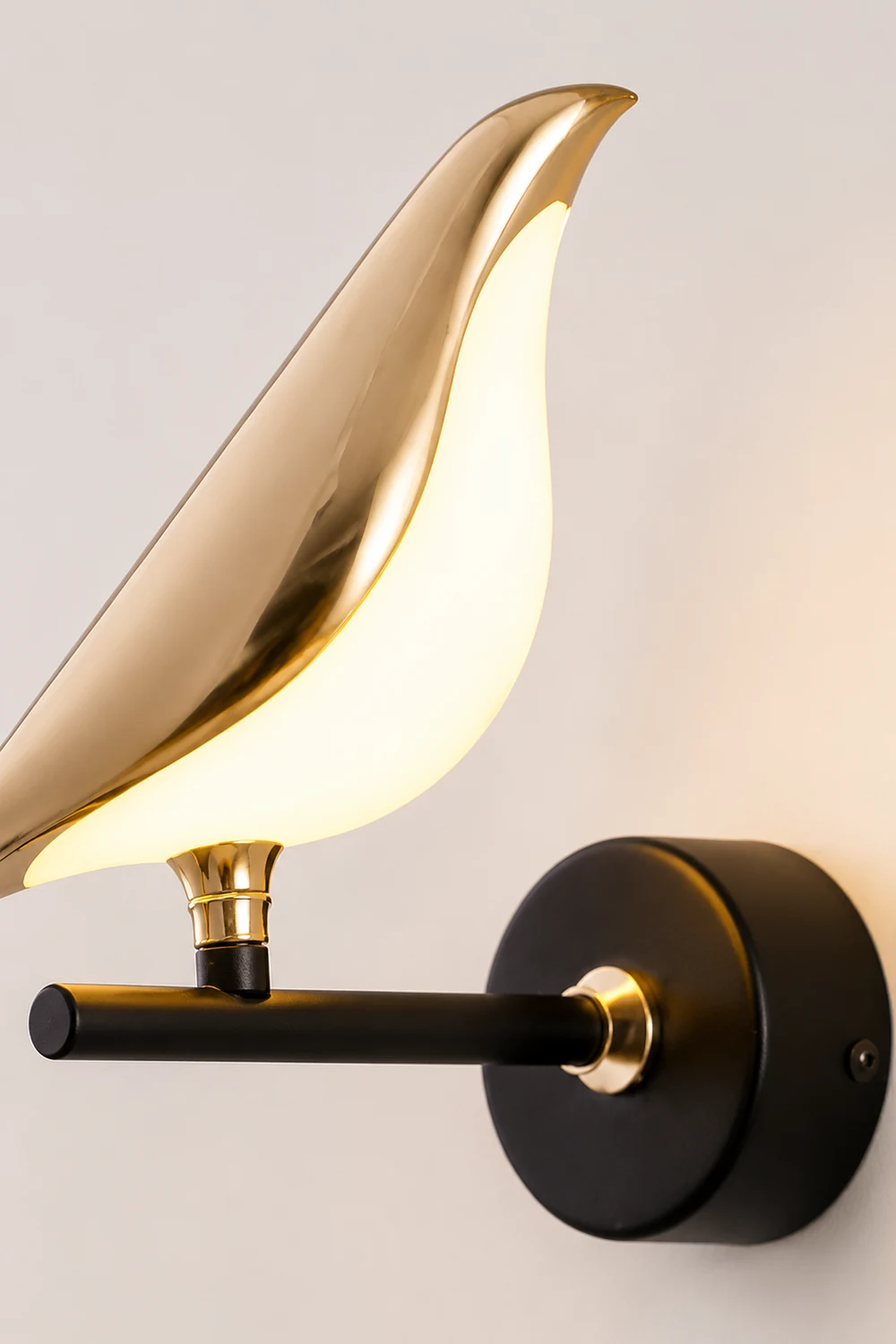 Modern Simple Art Design Bird Wall Lamp - Lumpaz