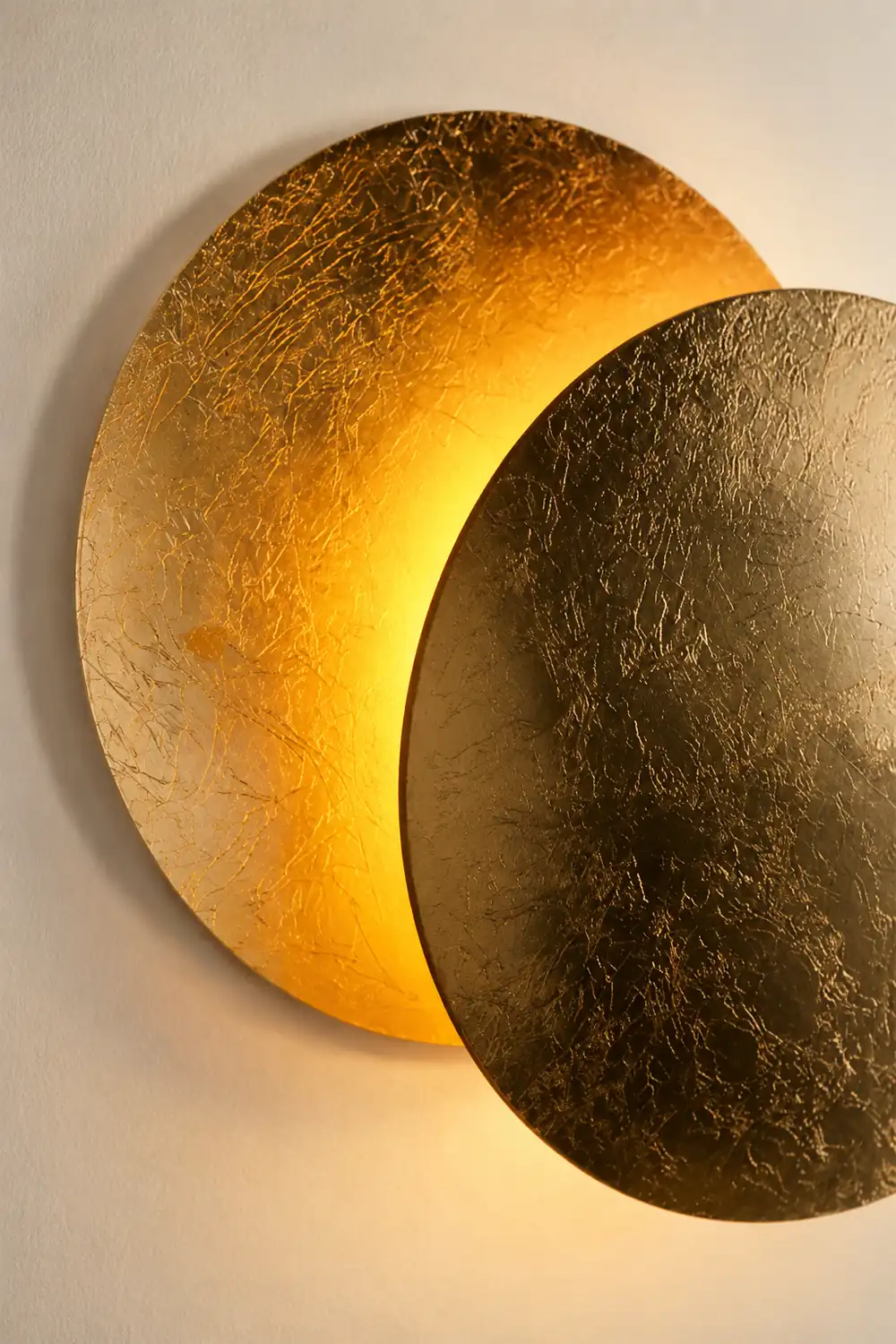 Modern Round Circle Creative Rotating Wall Light - Lumpaz
