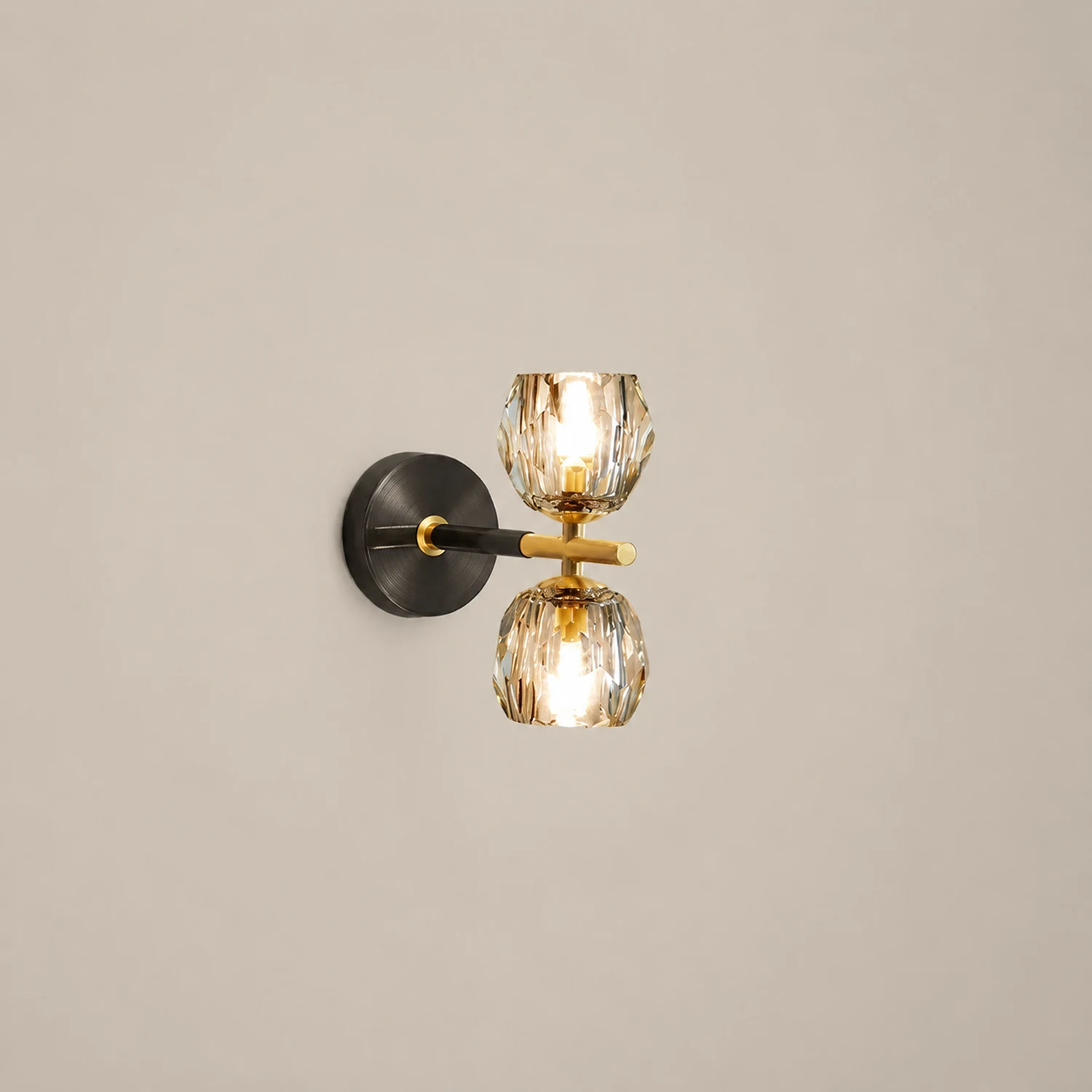 Luxury Copper Ball 1-Light Wall Sconce - Lumpaz