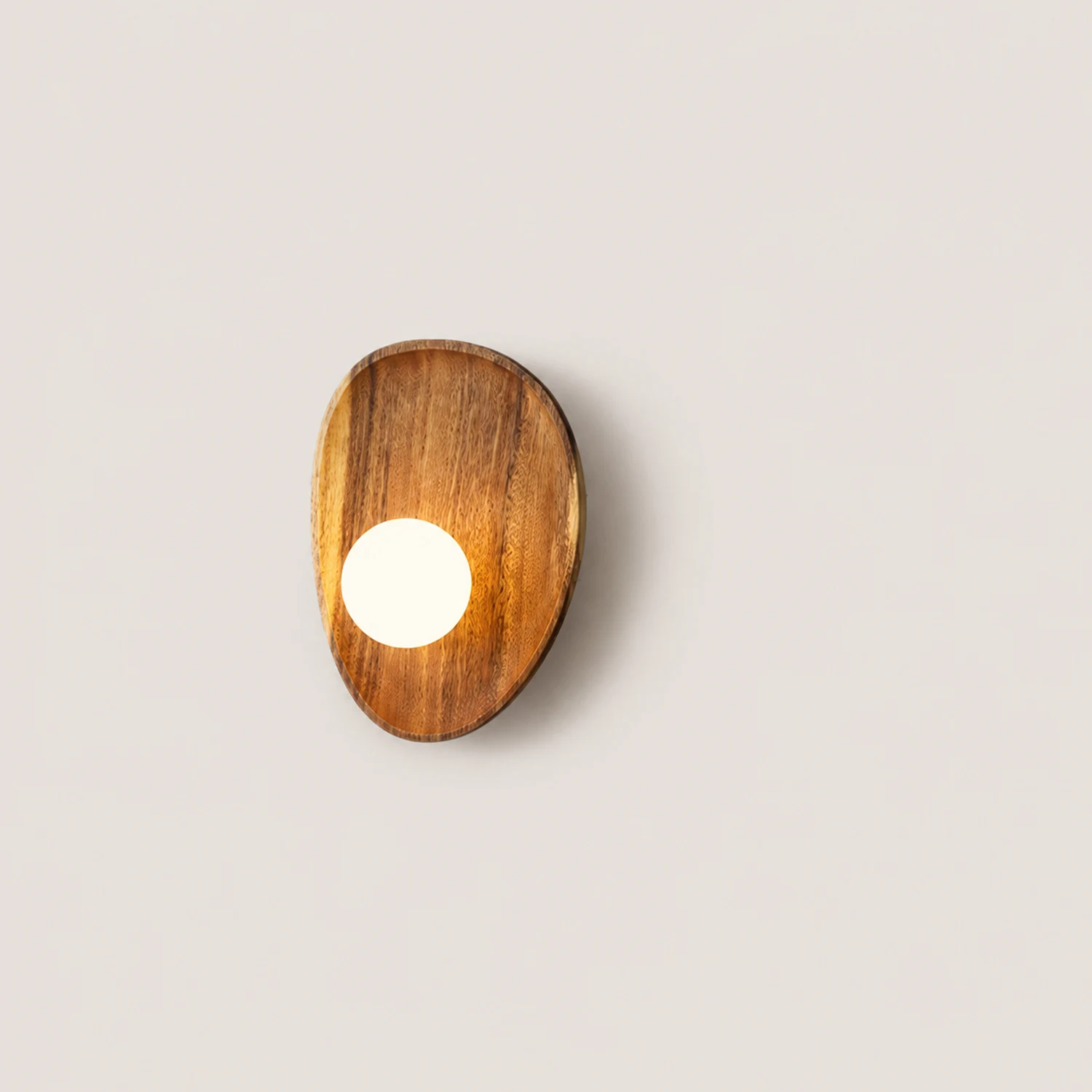 Minimalist Solid Wood Wall Sconce - Lumpaz