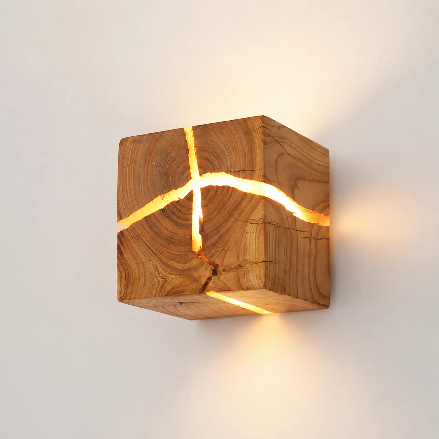 Creative Cracked Corridor Wall Sconce - Lumpaz