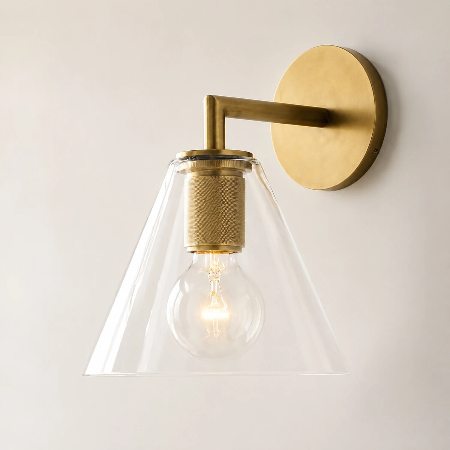 Armed Retro Brass Wall Sconce - Lumpaz