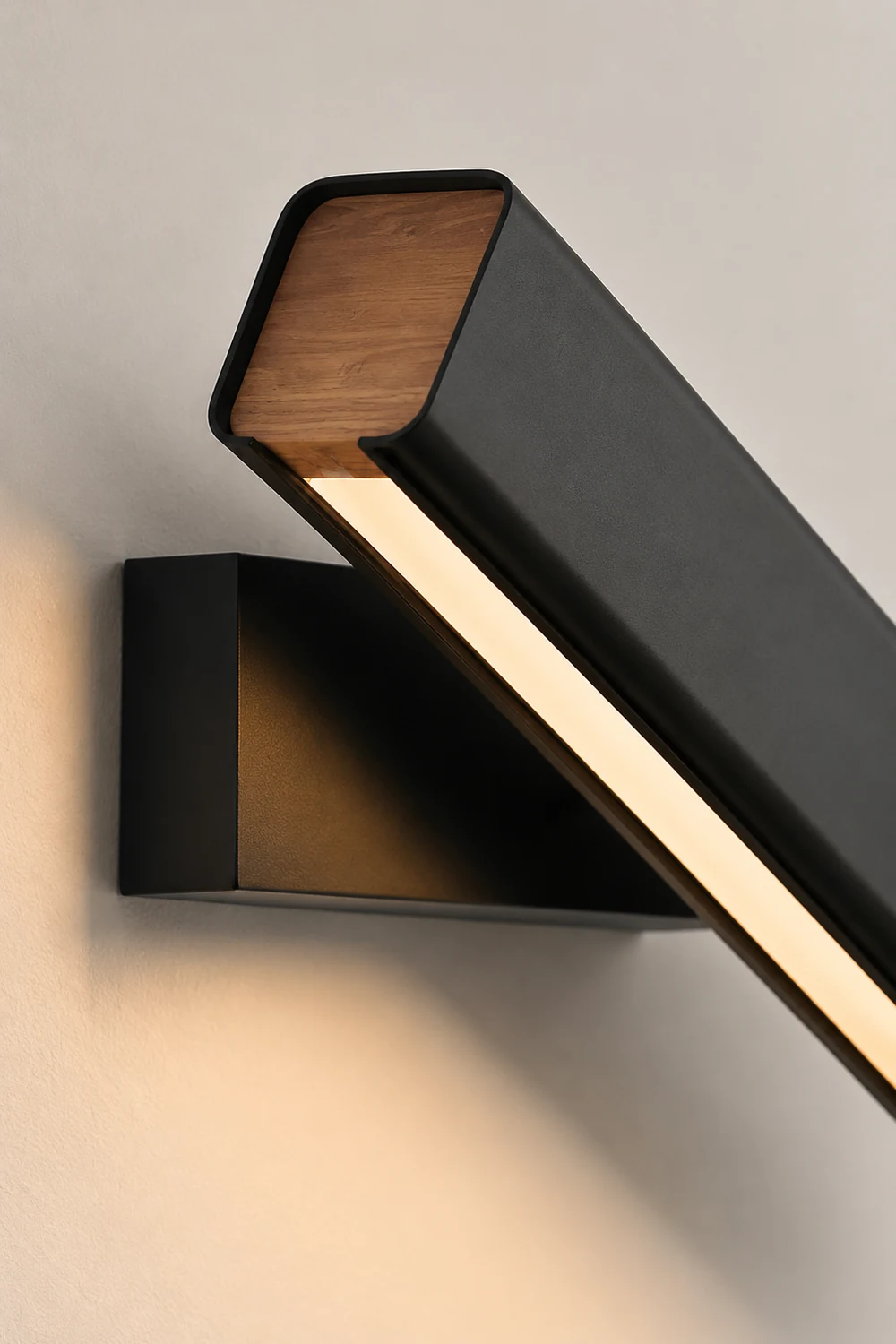 Minimalistische LED Wandleuchte aus Aluminium Drehbar für Schlafzimmer - Lumpaz