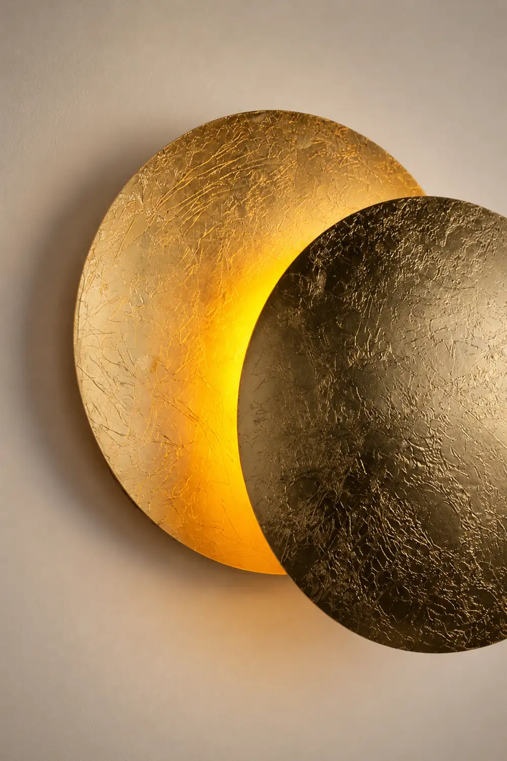 Modern Round Circle Creative Rotating Wall Light - Lumpaz