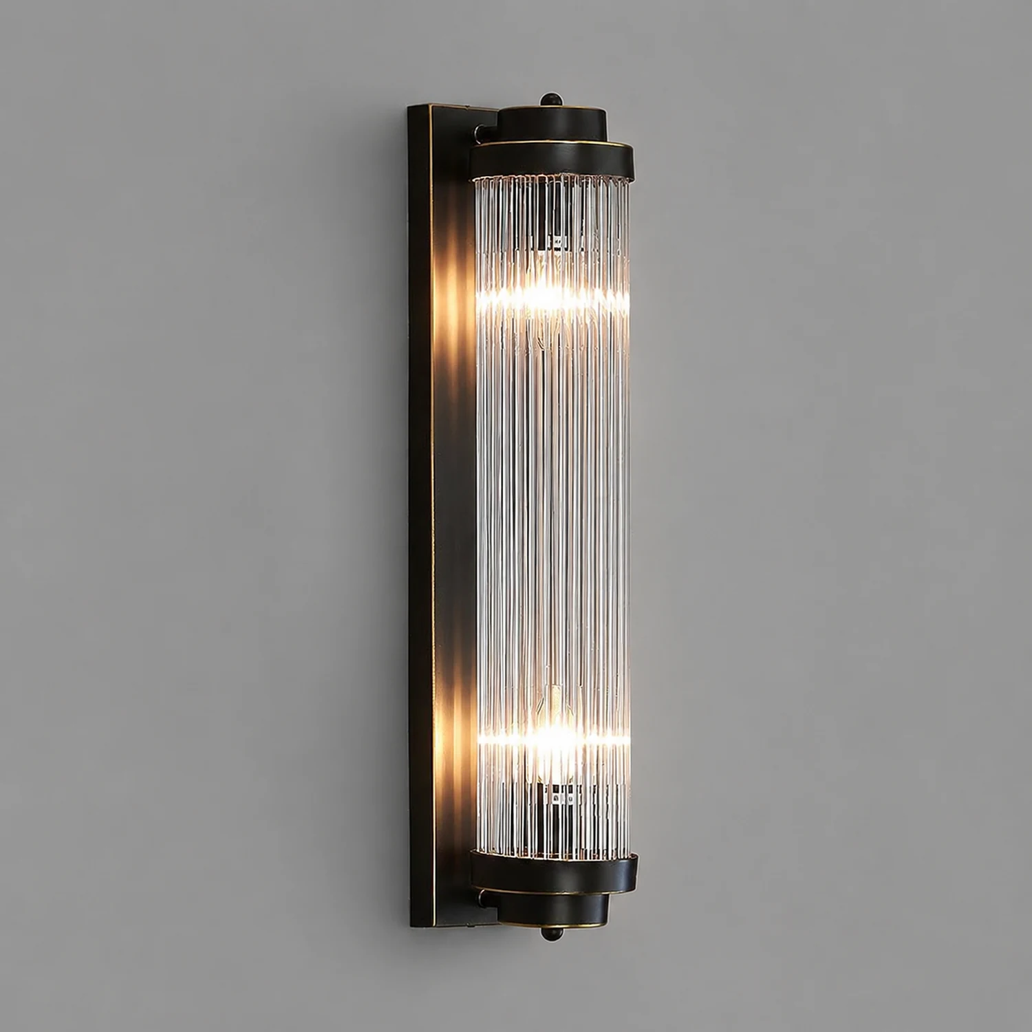 Crystal Pillar Metal Wall Lamp - Lumpaz