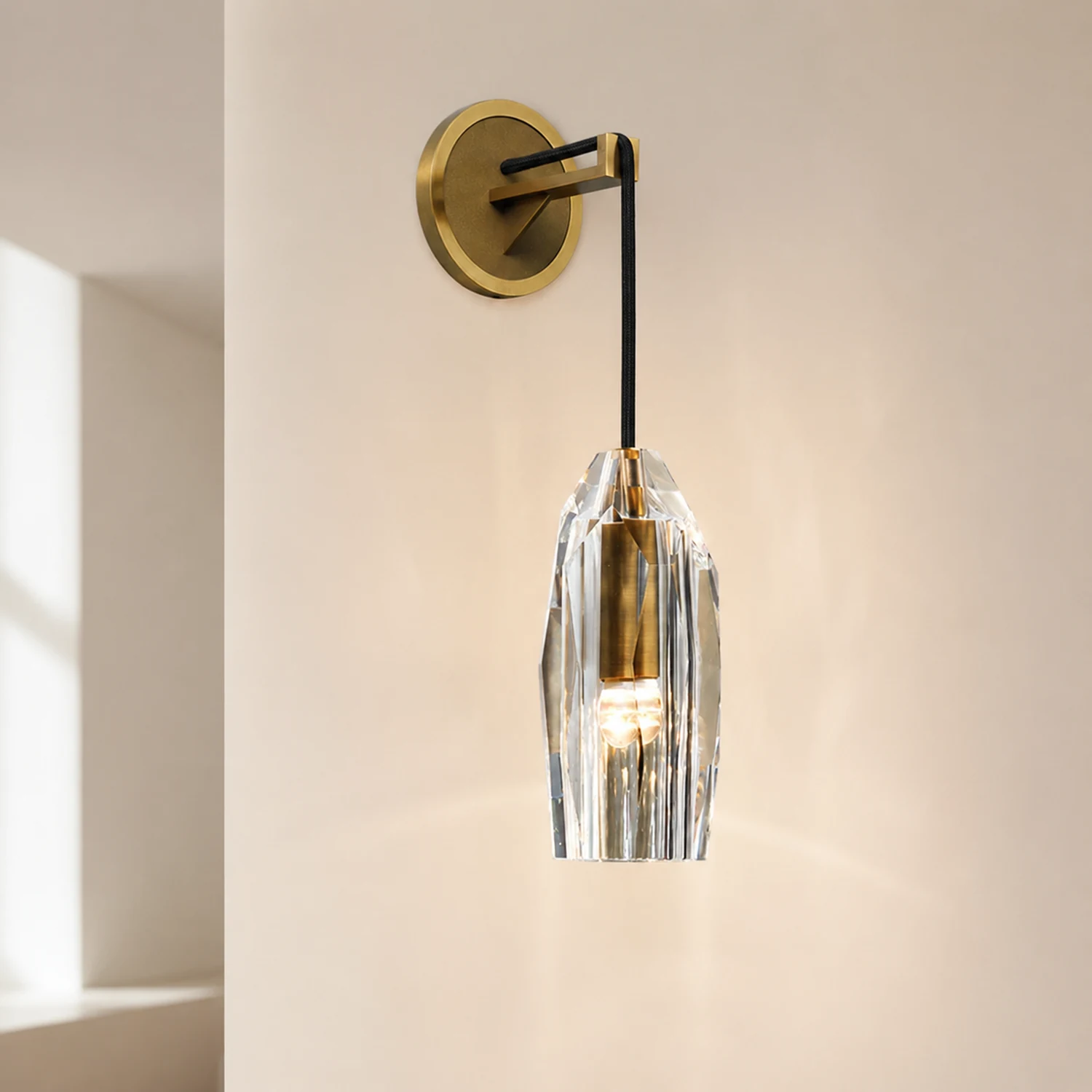 Modern Faceted Crystal Wall Lights - Lumpaz