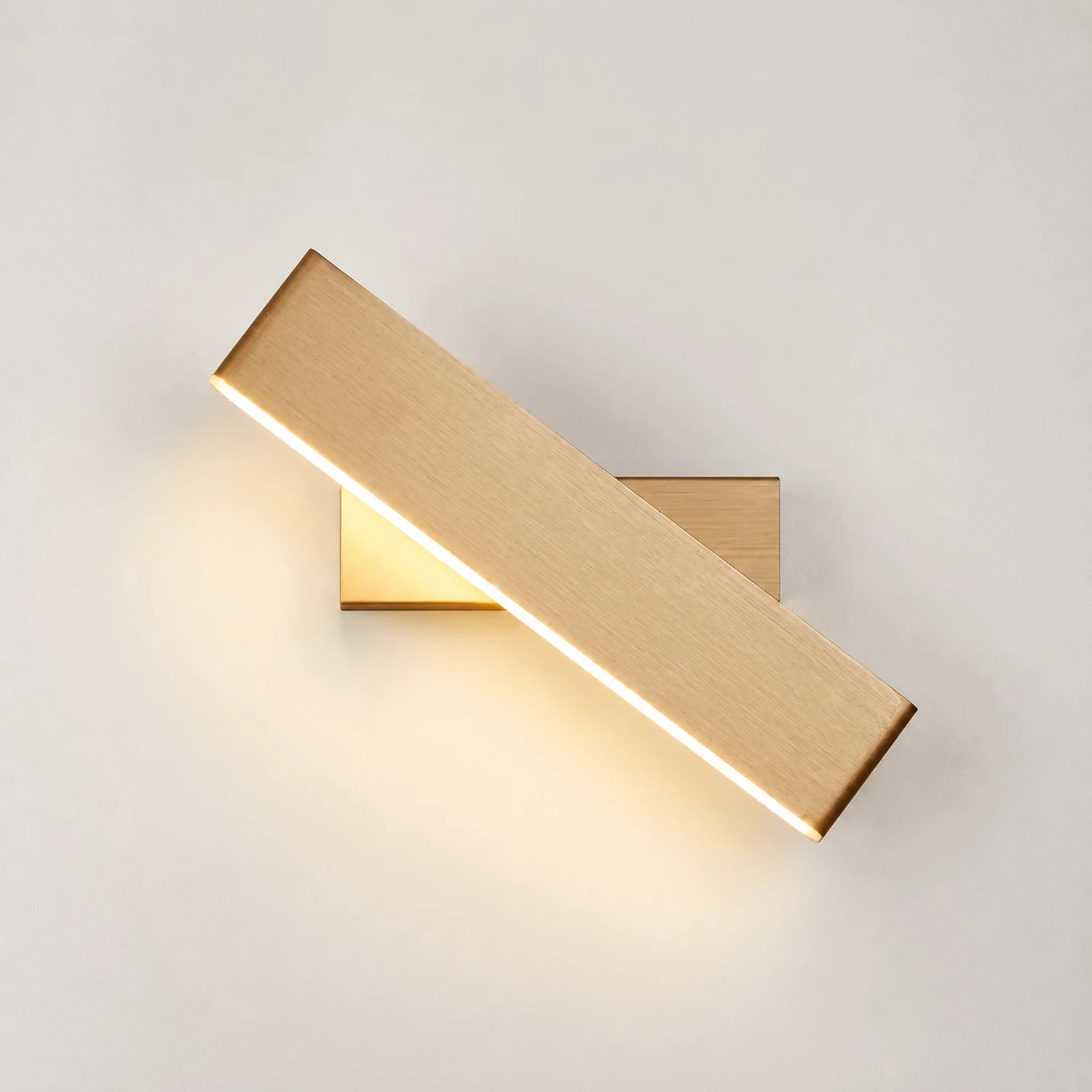 Minimalistische LED Wandleuchte aus Aluminium für Schlafzimmer - Lumpaz