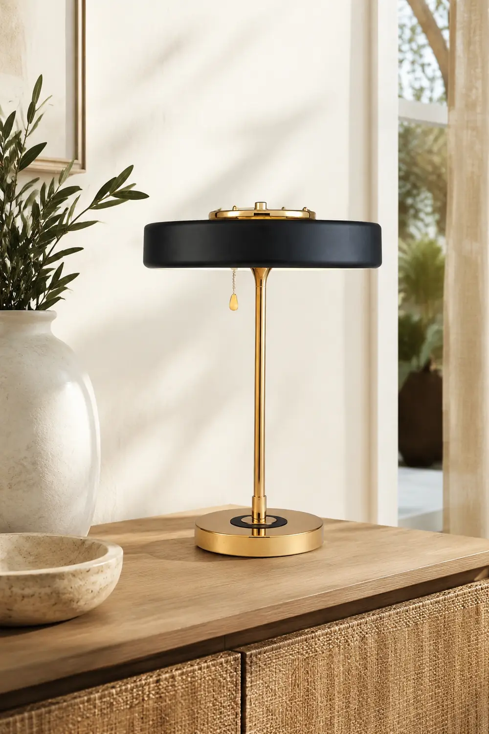 American Neoclassical Fashion Bert Frank Ranger Table Lamp - Lumpaz
