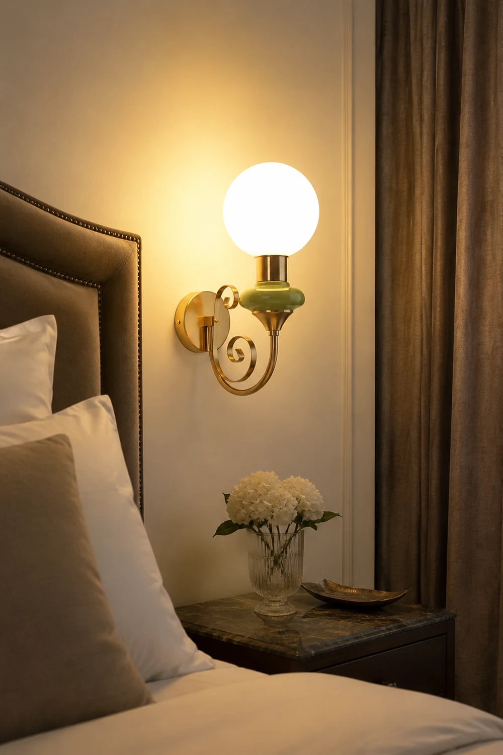 French Retro Glass 1-Light Wall Sconce - Lumpaz