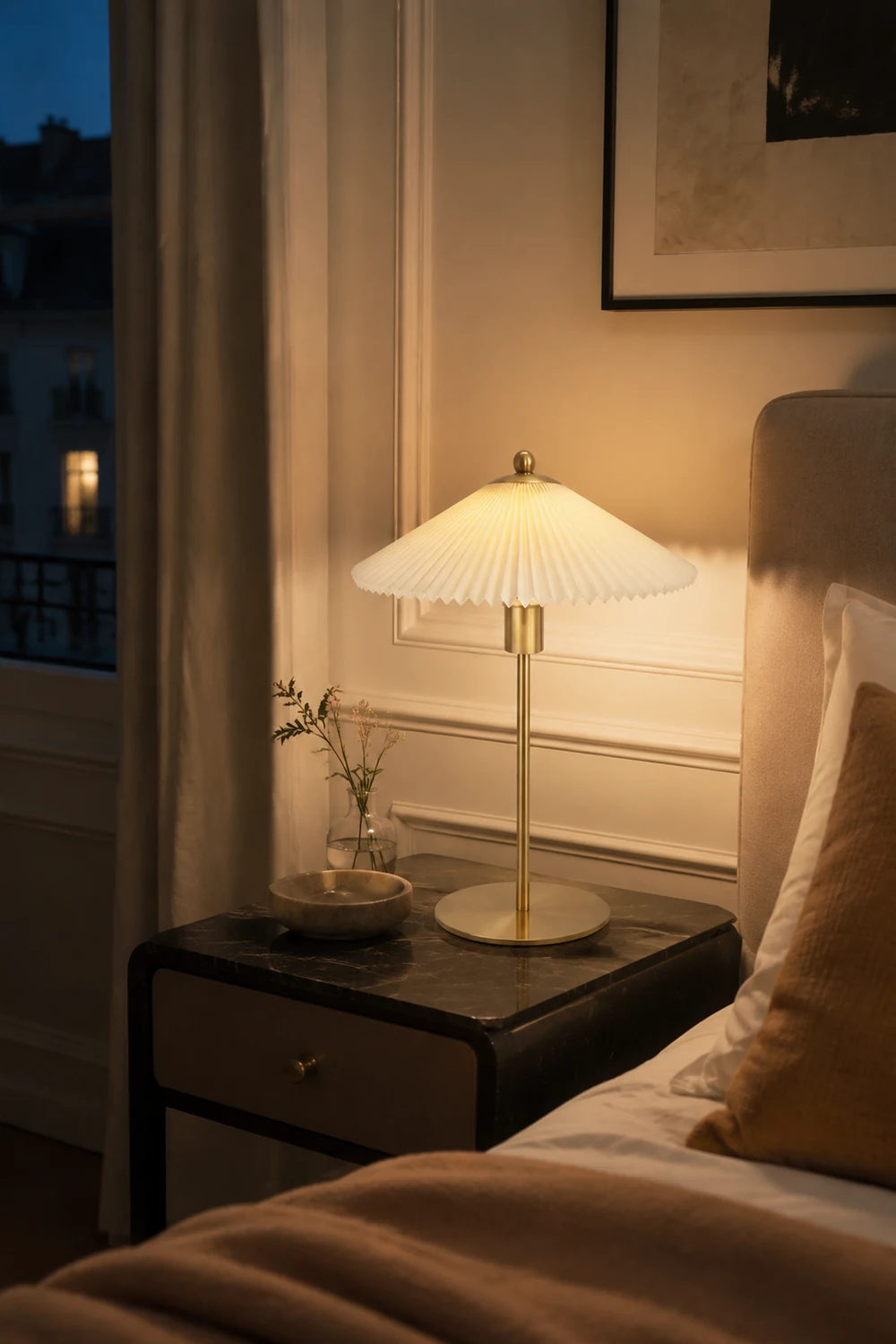Mid Century Modern Pleated Table Lamp - Lumpaz