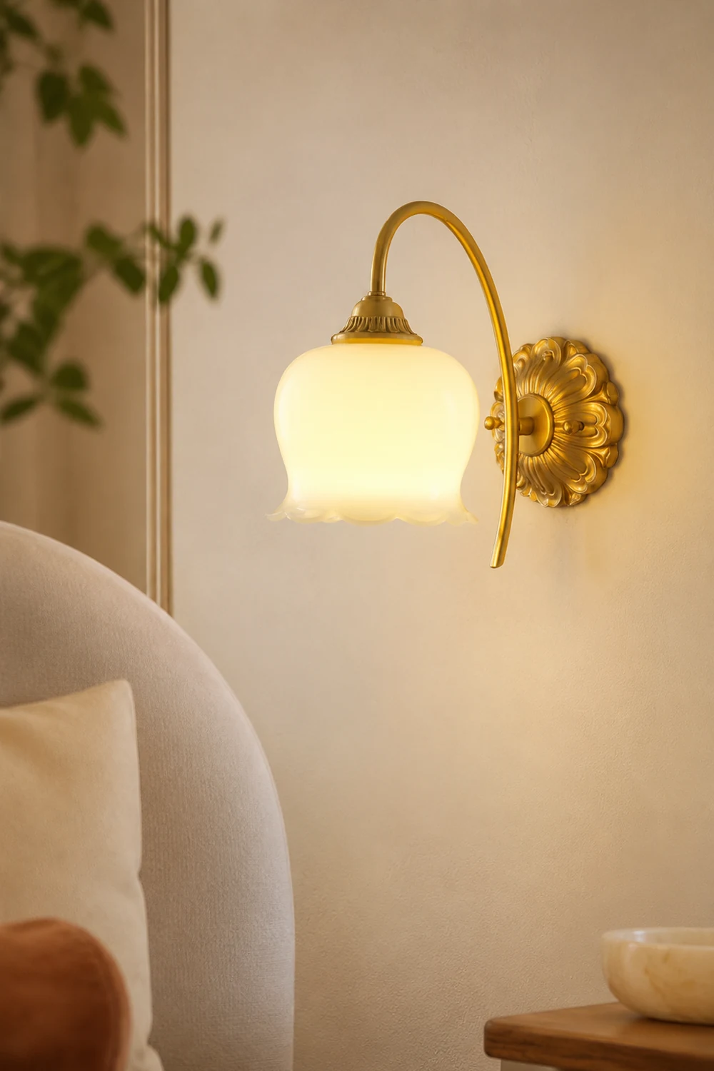 Creamy Copper Glass Wall Sconce - Lumpaz