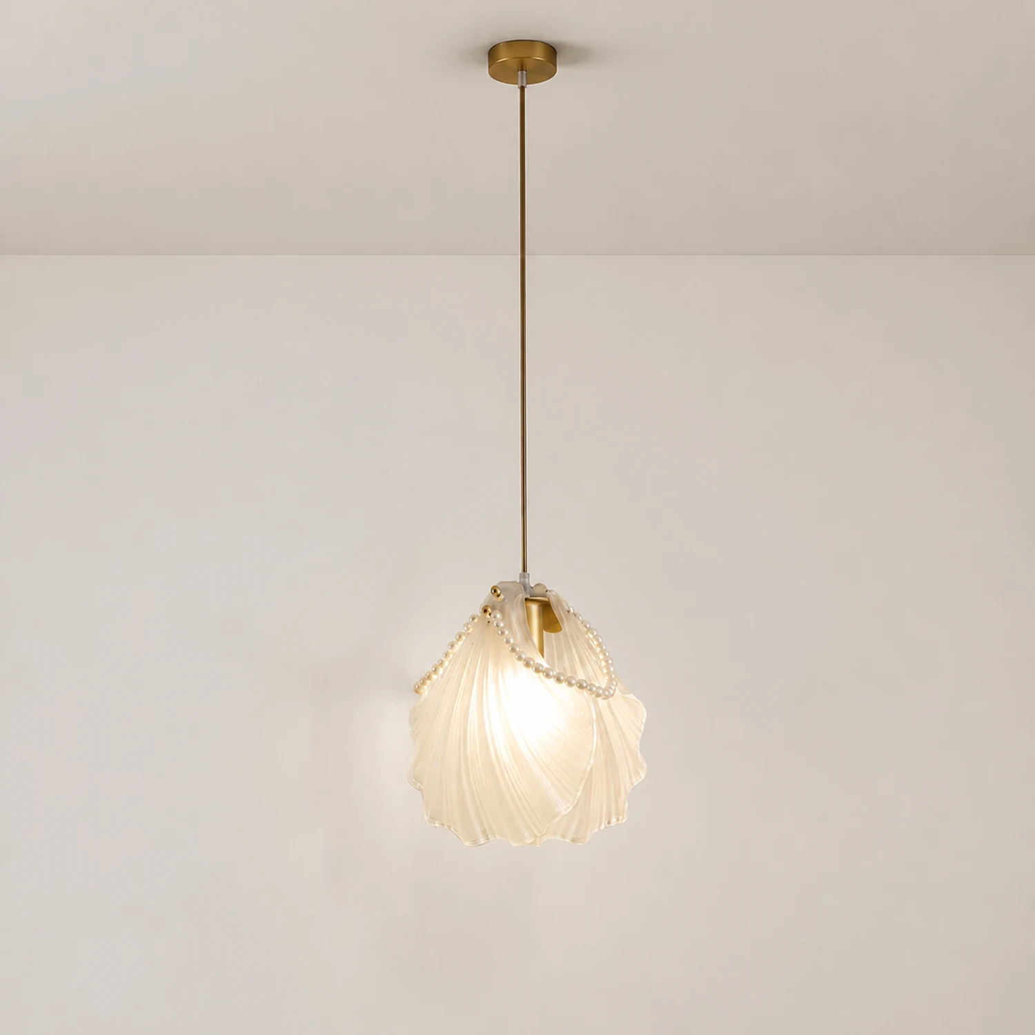 Moderne Luxuriöse Pendelleuchte mit Perlenmuschel für Schlafzimmer - Lumpaz