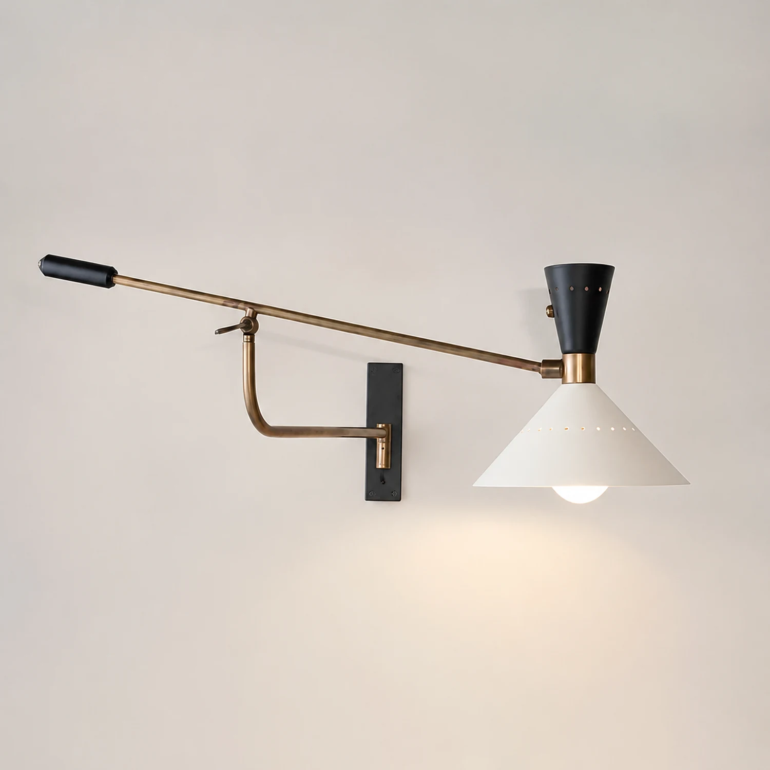 Modern Metal Cone Shade Wall Lamp - Lumpaz