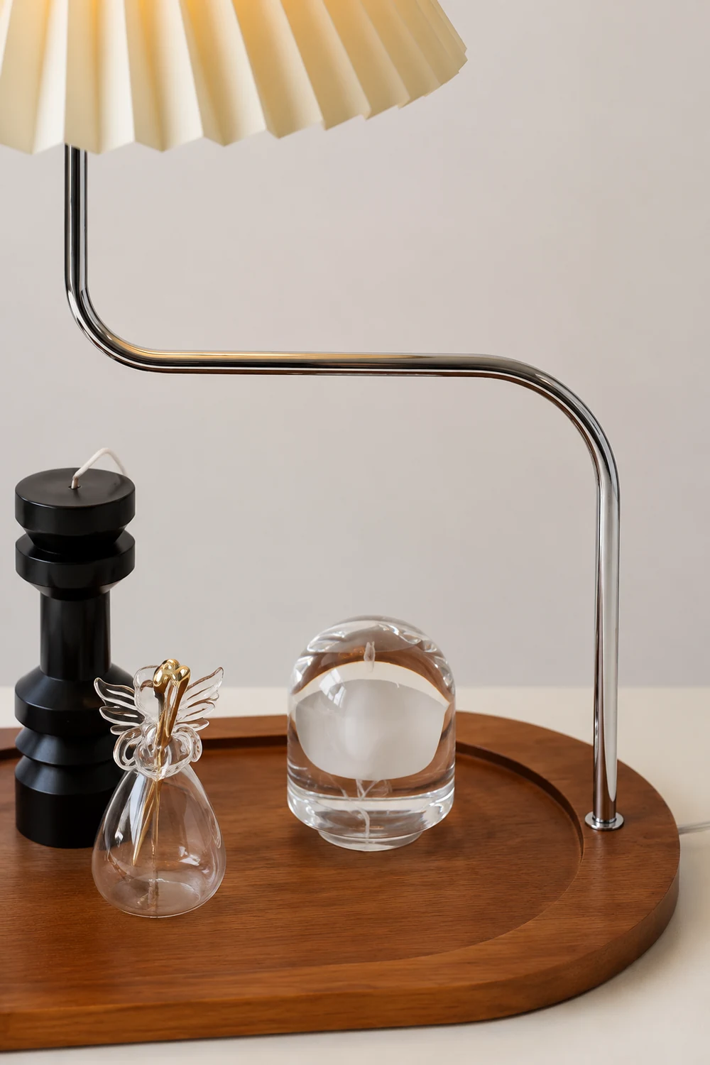 Solid Wood Retro Creative Pleated Table Lamp - Lumpaz