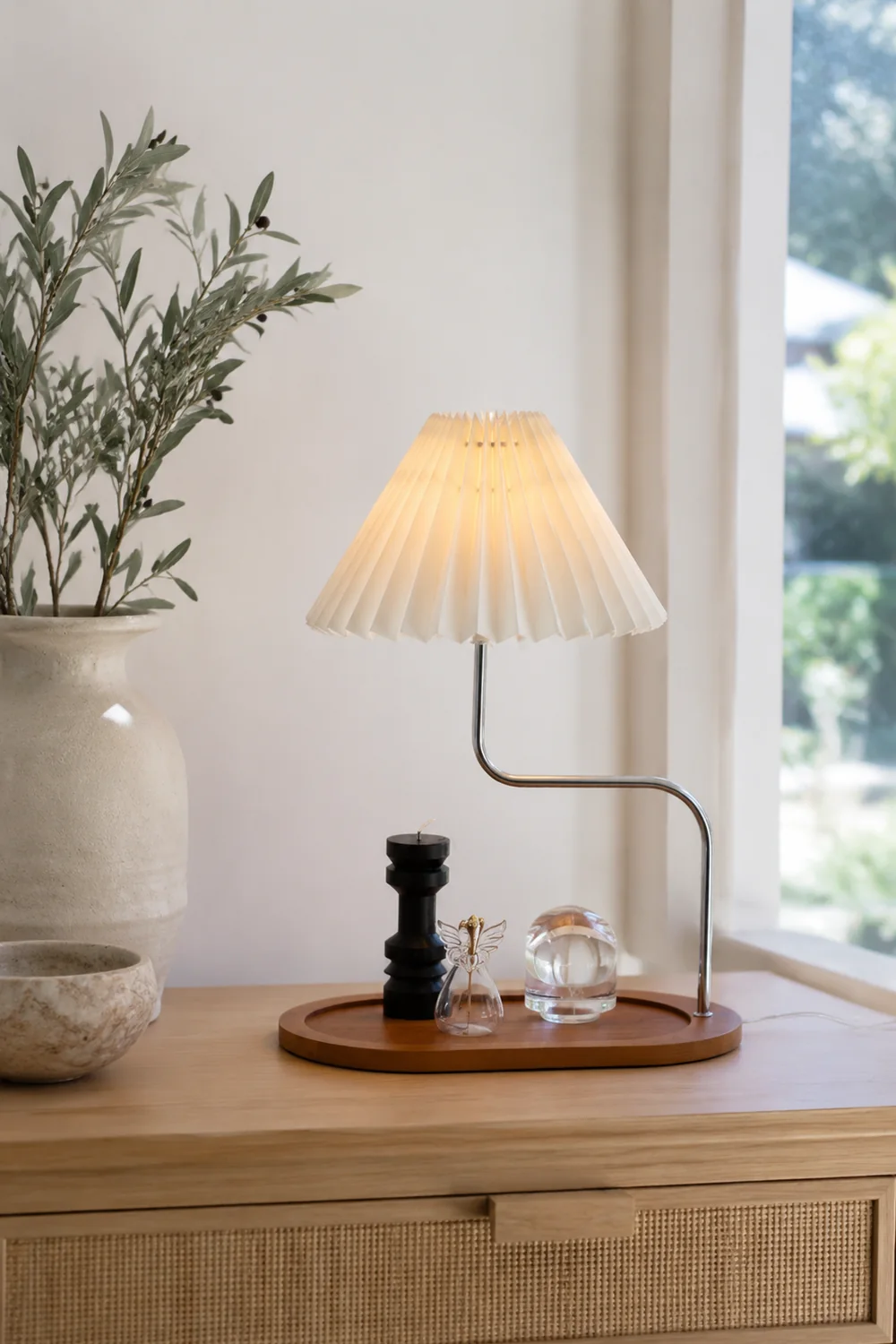 Solid Wood Retro Creative Pleated Table Lamp - Lumpaz