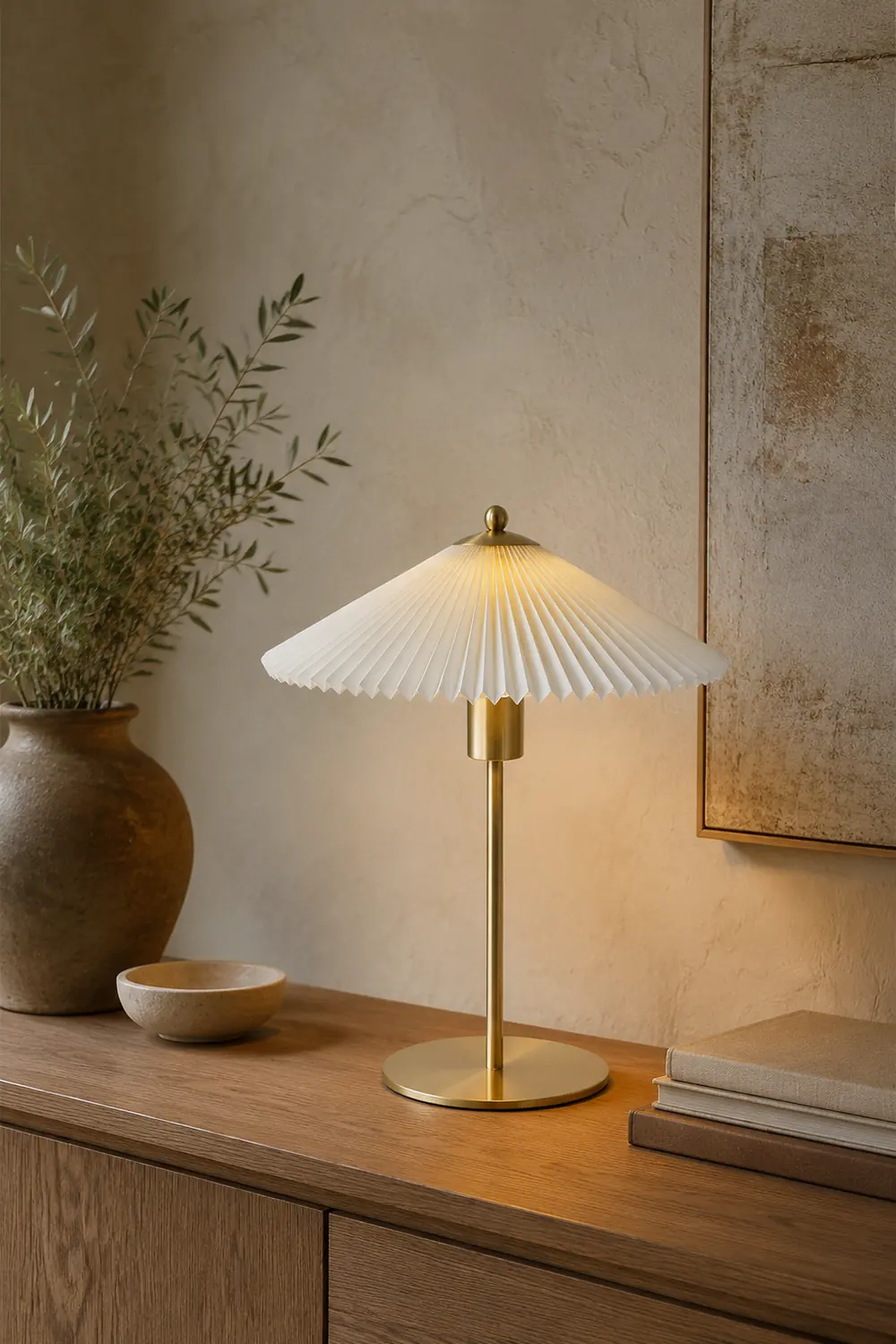 Mid Century Modern Pleated Table Lamp - Lumpaz