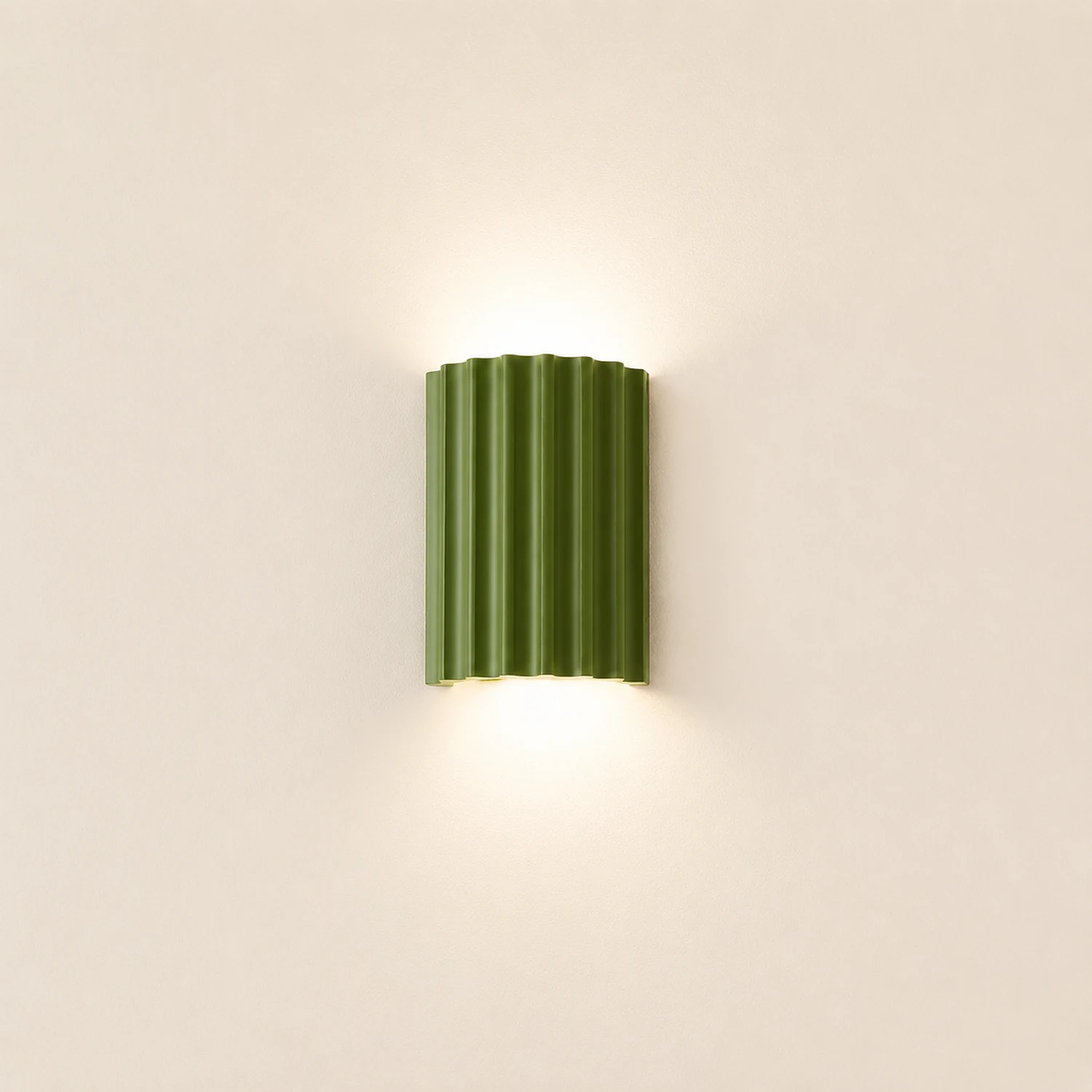 Modern Half-Circle Resin Wall Sconce For Living Room - Lumpaz