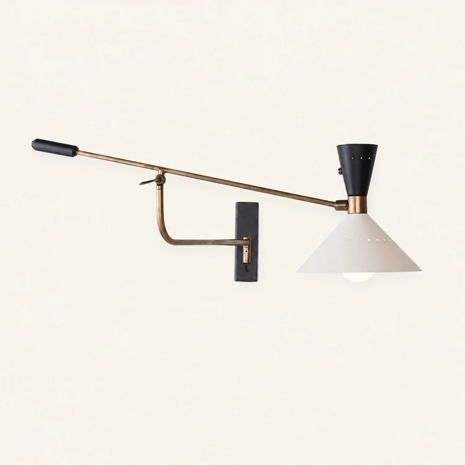 Modern Metal Cone Shade Wall Lamp - Lumpaz